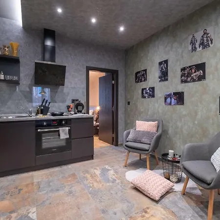 Apartment Dream - Designer Two Bedroom Two Bathroom On Hristo Botev