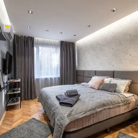 Dream - Designer Two Bedroom Two Bathroom On Hristo Botev *