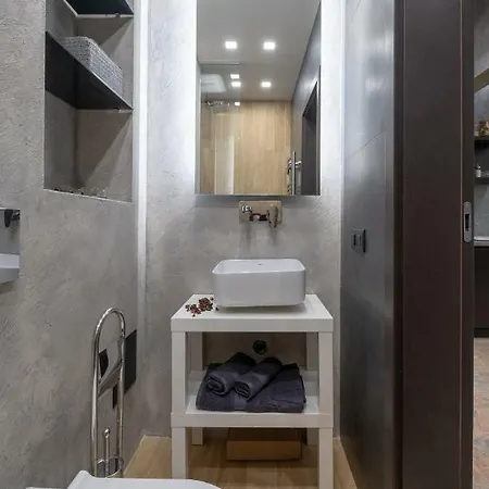 Apartment Dream - Designer Two Bedroom Two Bathroom On Hristo Botev