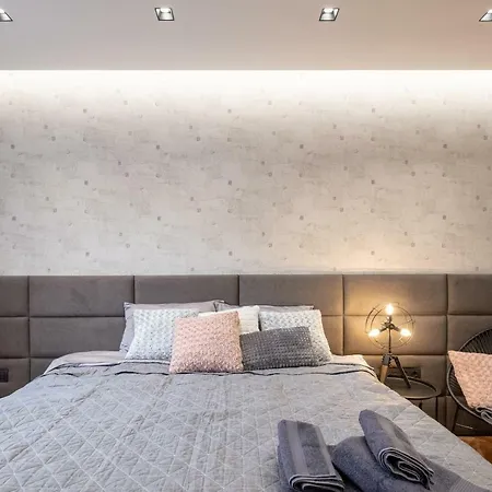 Dream - Designer Two Bedroom Two Bathroom On Hristo Botev *