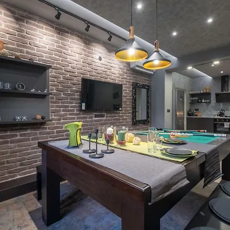 Dream - Designer Two Bedroom Two Bathroom On Hristo Botev София